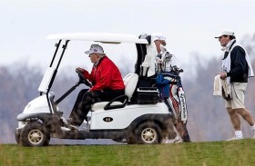 ترامب يفتتح ملعباً ثانياً للغولف