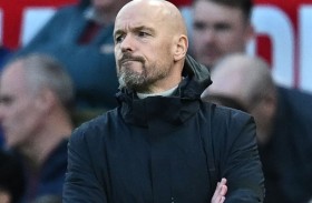 تن هاغ يخوض معركة البقاء في كوبنهاغن 