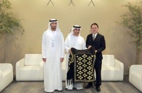 سروج صينية عمرها 400 عام في جناح جمعية الإمارات للخيول العربية بمعرض الصيد والفروسية