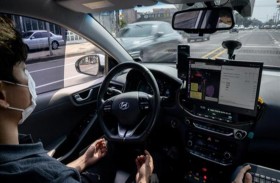 تطوير سيارات ذاتية القيادة بالكامل