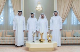 عبد الله بن سالم القاسمي يستقبل وفد نادي الشارقة للصقارين