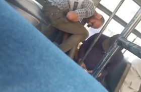 يثيران الذعر في وسيلة نقل تحت تأثير المخدرات