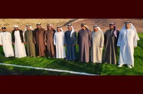 خالد القاسمي يفتتح أول ناد للطيران الشراعي بالإمارات 