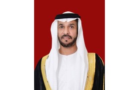 خليفة بن محمد: علم الإمارات شاهد حي على إرادة وطنية لا تلين ومسيرة حضارية عالمية