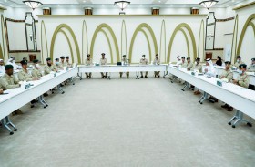 عبد الله المري يطلع على سير العمل في مجلس مديري مراكز الشرطة