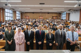 جناح دولة الإمارات في «إكسبو 2025 أوساكا» يستعرض برنامجه الخاص بالسفراء الشباب أمام طلاب جامعة كيئو اليابانية