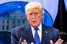 ترامب يعرب عن استيائه من ستارمر بشأن إيران