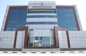 637 استشارة قانونية لرجال الأعمال  والمستثمرين في اقتصادية رأس الخيمة خلال الربع الأول