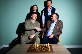 هالاند وصلاح ونجوم آخرون يساهمون في ازدهار الشطرنج