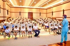 منتسبو النشاط الصيفي بدبا الحصن يتعرفون على طرق الوقاية من التنمر 