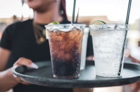 6 مشروبات شائعة تحتوي على سكر أكثر من كعكة الدونات