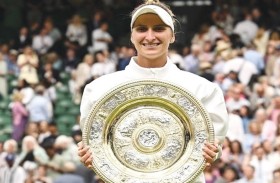 فوندروسوفا.. من سائحة إلى منصة تتويج ويمبلدون