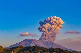 بركان ساكوراجيما يشعل سماء اليابان 