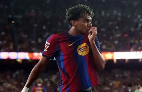 لماذا فجّر لامين يامال وإينيس  غضب جمهور برشلونة؟