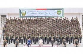 وكيل وزارة الدفاع يشهد تخريج دورة الجامعيين الـ 37