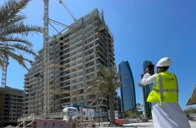 بلدية مدينة أبوظبي تنفذ حملة ميدانية على مواقع إنشائية للتأكد من معايير  الصحة والسلامة المهنية