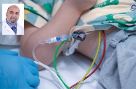 «صحة» تستخدم علاجا جديدا لطفل مصاب بمرض عصبي نادر