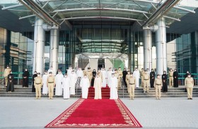 محمد بن راشد: أمن المجتمع وسلامة أفراده ومؤسساته مسؤولية كبيرة يحملها أبناء الوطن بكل اقتدار وأمانة وإخلاص  