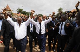 أنباء عن تقليص مدة المرحلة الانتقالية في غينيا 