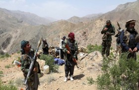 فرار 1000 ألف جندي أفغاني بعد معارك مع طالبان