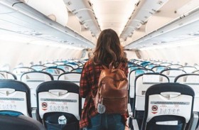 لماذا يسبب السفر بالطائرة غازات وانتفاخًا؟