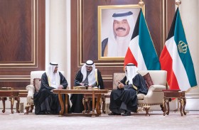 حاكم الفجيرة ينقل تعازي رئيس الدولة إلى أمير الكويت في وفاة الشيخ نواف الأحمد الجابر الصباح