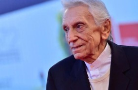 وفاة الممثل الإيطالي روبرتو هيرليتسكا 