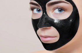 الكربون النشط لبشرة نقية ومخملية