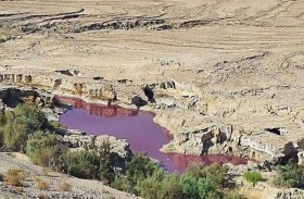 الكشف عن سر المياه الحمراء في البحر الميت