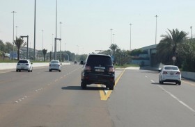 شرطة أبوظبي: 30 ألف و 600 مخالفة انشغال بغير الطريق  في2020