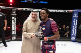 بطل العالم «إسلام ماخاشيف» يحضر المنافسات ويشيد بالبطولة  