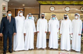 عبد العزيز النعيمي يتفقد عددا من المشاريع السياحية في عجمان