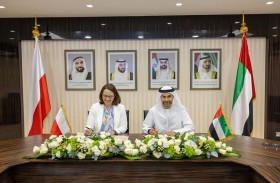 محمد الحسيني يبحث مع وزيرة المالية البولندية سبل تعزيز التعاون المالي و الاقتصادي