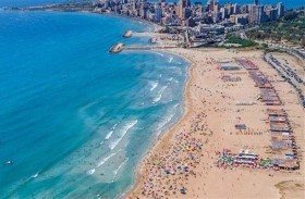الغزو الأبيض يصل شواطئ لبنان