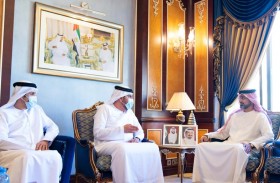 عمار النعيمي يطلع على استراتيجية وأهداف مؤسسة الإمارات للخدمات الصحية