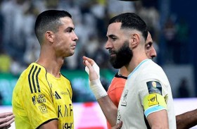 الفرق شاسع.. لماذا لا يحظى بنزيما بمعاملة كريستيانو رونالدو في النصر؟