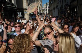 مجهول يُسقط 10 فتيات بحقنة غامضة    