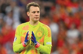 نوير يعتزل اللعب مع المنتخب الألماني 