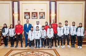 محمد الشرقي يستقبل اللاعبين الفائزين بميداليات «غرب آسيا للمبارزة» ويهنئهم على إنجازهم 