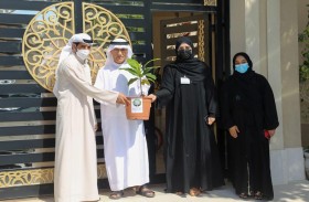 بلدية مدينة دبا الحصن تنظم فعاليات أسبوع التشجير الـ42