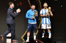 تمثال ميسي إلى جوار مارادونا وبيليه في «الكونميبول»  