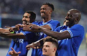 الهلال والاتحاد في سباق الرمق الأخير للفوز باللقب 