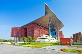 قضاء أبوظبي تكثف برامج تدريب الطلبة الدارسين في كليات القانون