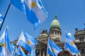 الحكومة الأرجنتينية تدعو لفتح دورة برلمانية استثنائية للنظر في إصلاحات اقتصادية واسعة 
