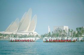 تتويج الفائزين في سباق عيد الاتحاد لقوارب التجديف التراثية