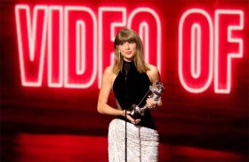 تيلور سويفت تفوز بجائزة MTV لأفضل فيديو كليب