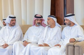 عمار بن حميد يقدم واجب العزاء في وفاة عبدالمجيد أحمد صدّيقي