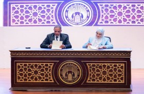 مركز التطوير والتعليم المستمر بالجامعة القاسمية يوقع سبع مذكرات للتعاون العلمي