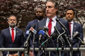 من هو «المليونير» الذي اختاره ترامب نائباً له؟