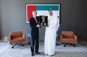 رئيس الدولة يمنح سفير كوريا وسام الاستقلال من الطبقة الأولى